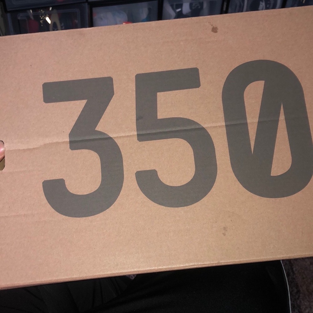 Adidas Yezzy boost 350 V2 - Picture 1 of 3